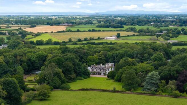 8 bed property, in Stanzaker Hall Drive, £3,000,000