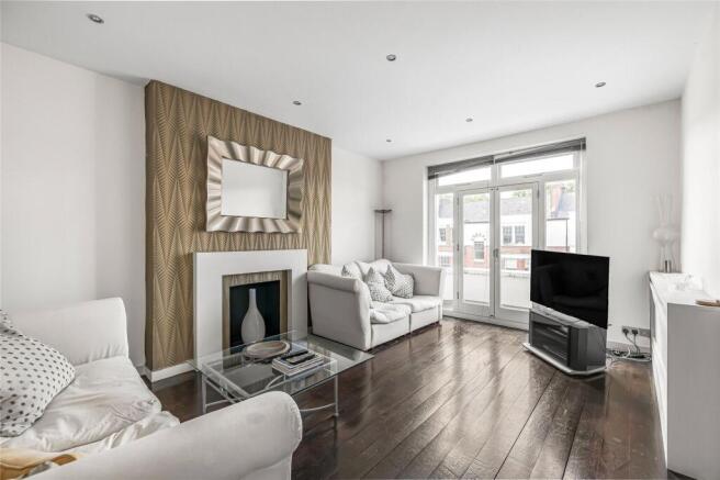 3 bed property, in Beaufort House, £1,175,000