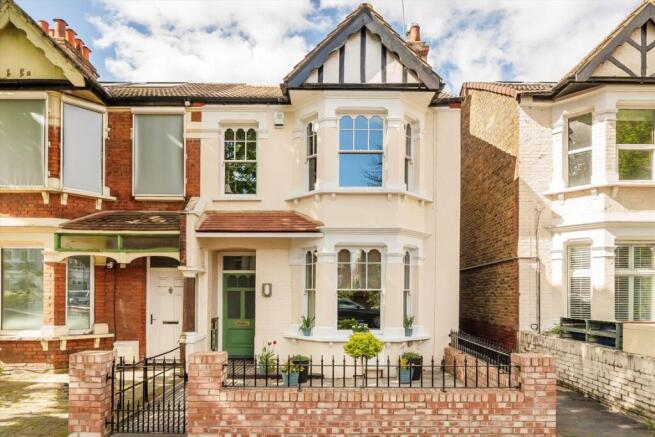 3 bed property, in Adelaide Road, £995,000
