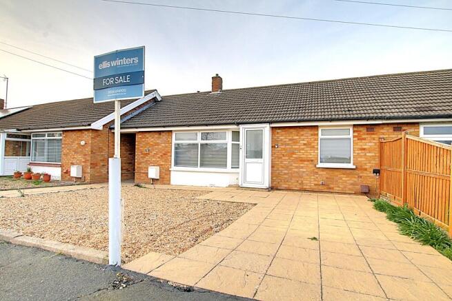3 bed property, in Newlands Road, £225,000