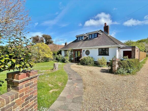 3 bed property, in Solent Road, £730,000