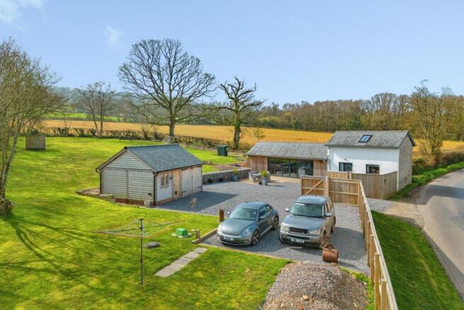 2 bed property, in Culmstock, £500,000