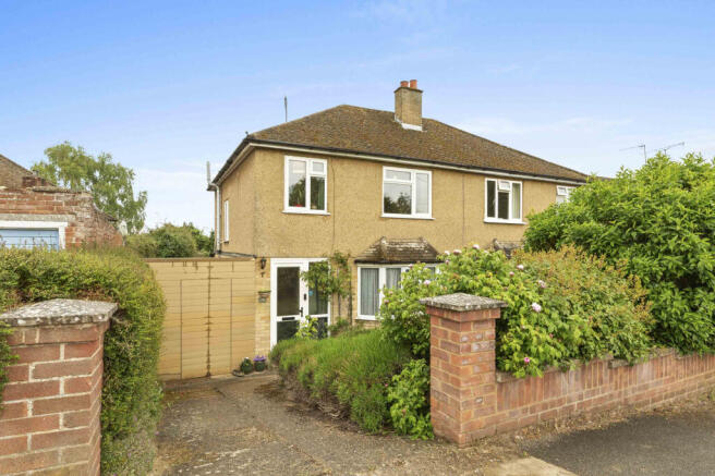 3 bed property, in 20 Barnhill Road, £614,950