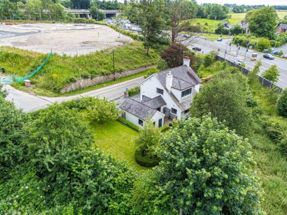 4 bed property, in D'urton Lane, £675,000