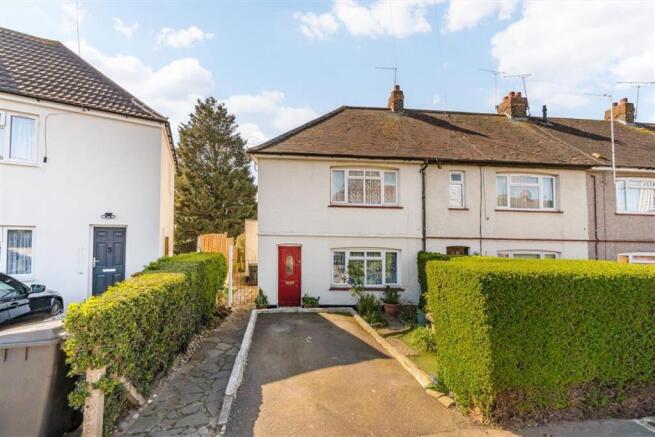 3 bed property, in Clitterhouse Crescent, £600,000