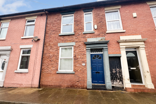 3 bed property, in Ashton-On-Ribble, £135,000