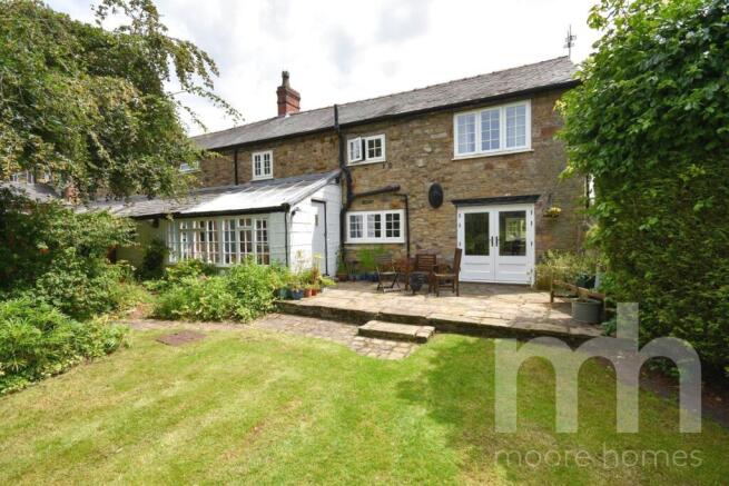 4 bed property, in TOWERS ROAD, £875,000
