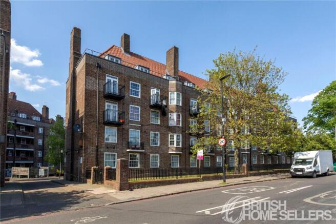 3 bed property, in New Park Road, £415,000