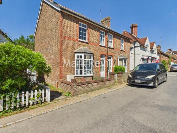 2 bed property, in High Street, £375,000