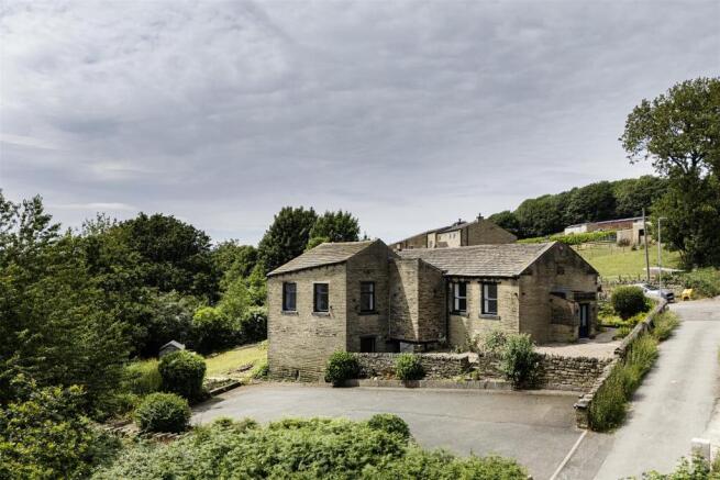 4 bed property, in South Cross Road, £550,000