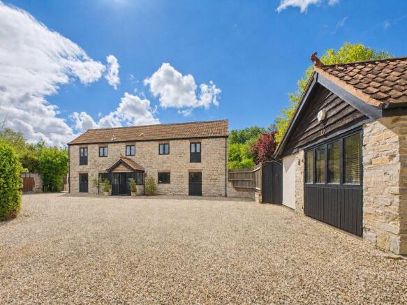 3 bed property, in Church Path, £650,000