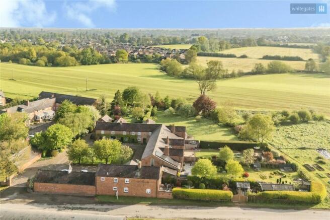 3 bed property, in Coole Lane, £550,000