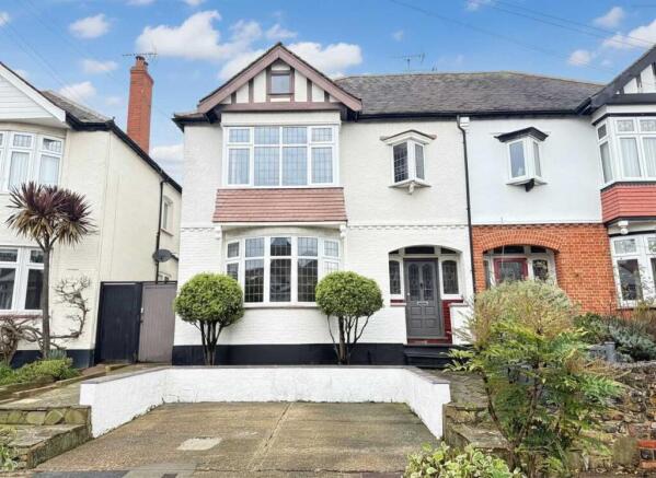 4 bed property, in Leigh on Sea SS9, £870,000