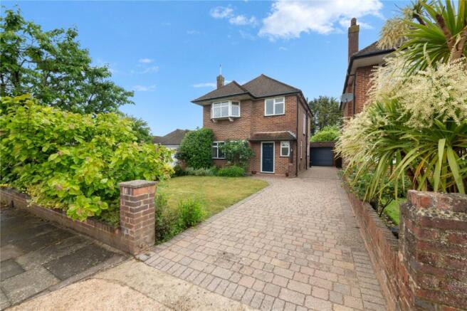 3 bed property, in Boston Grove, £900,000