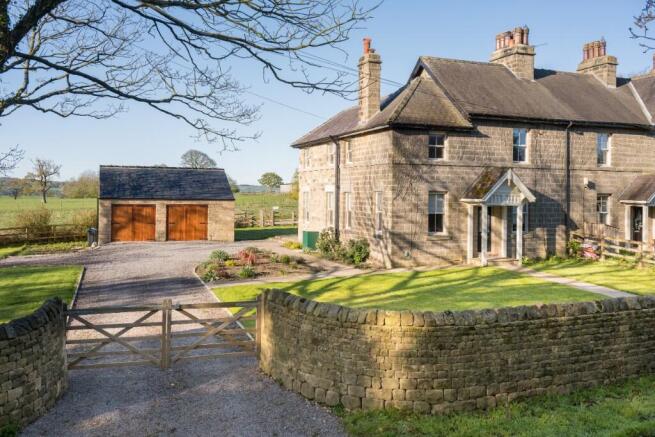 4 bed property, in 1 Northgate Cottages, £650,000
