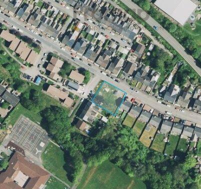 8 bed property, in Building Plots, £129,000