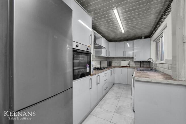 3 bed property, in Brunswick Street, £140,000