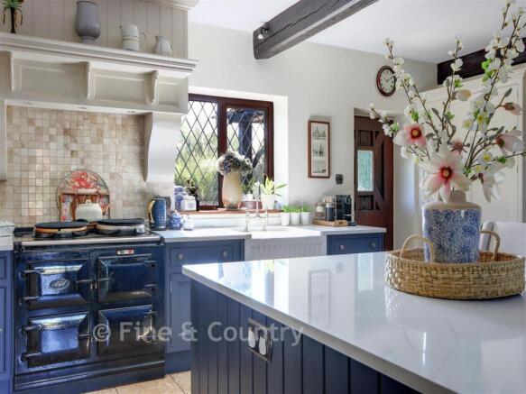 4 bed property, in South Farm Lane, £1,375,000