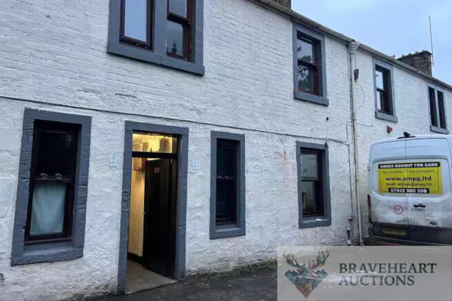 1 bed property, in 27D St. Cuthbert's Street, £22,500