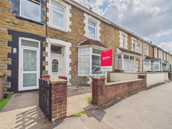 3 bed property, in Church Street, £150,000