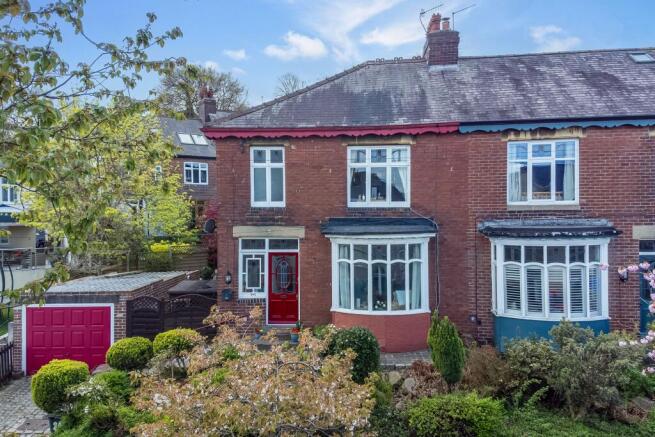 3 bed property, in Tullibardine Road, £415,000