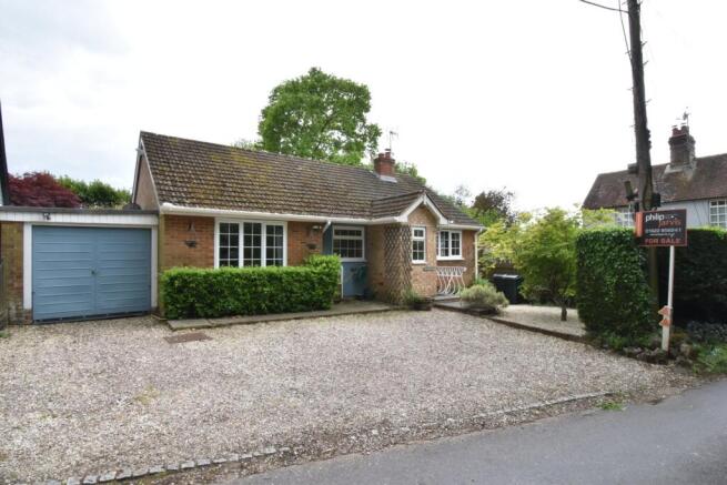 3 bed property, in Charing Heath Road, £450,000