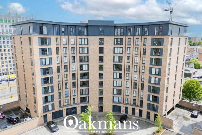 1 bed property, in Lexington Gardens, £145,000