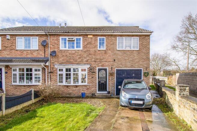5 bed property, in Top Orchard, £260,000