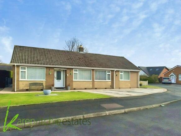 3 bed property, in Sandray Close, £400,000