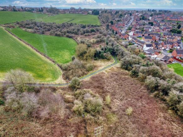 Land, in Land at Hartshorne Road, £40,000