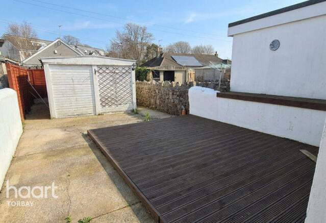 4 bed property, in Warbro Road, £245,000