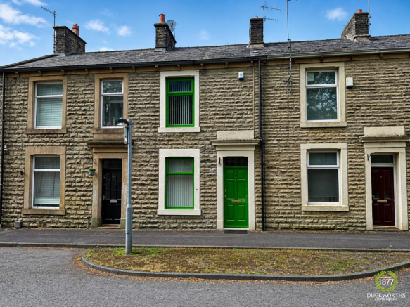 2 bed property, in Lemonius Street, £120,000