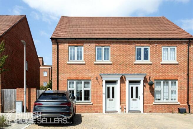 3 bed property, in Frost Road, £635,000