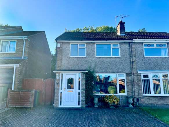3 bed property, in Whitby Avenue, £184,500
