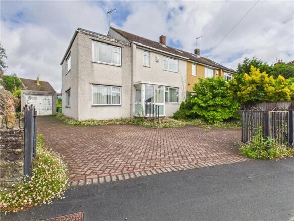 4 bed property, in Barrs Court Road, £390,000