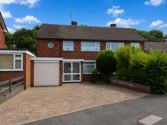 4 bed property, in Fritchley Close, £325,000