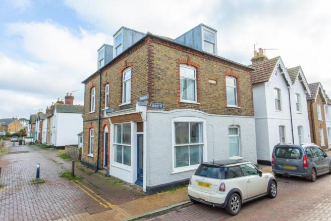 1 bed property, in Bexley Street, £199,995
