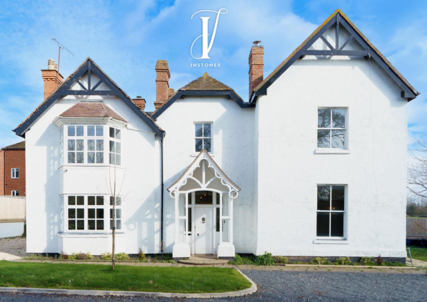 6 bed property, in Stocks Lane, £750,000