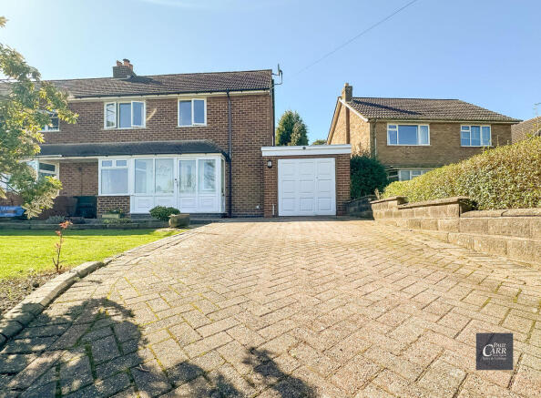 3 bed property, in Maxholm Road, £350,000