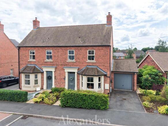 3 bed property, in Steeple View Lane, £410,000