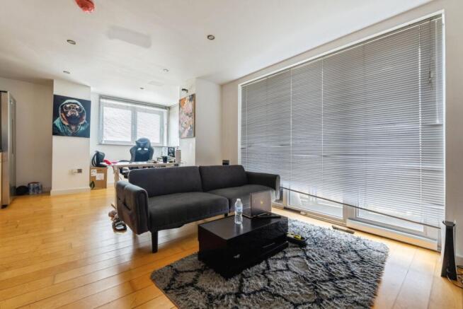 1 bed property, in Navigation Street, £80,000