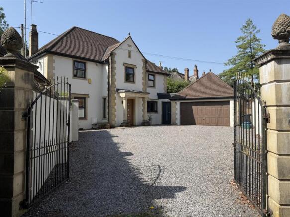 6 bed property, in Bath Road, £685,000