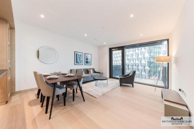 2 bed property, in Legacy Building, £1,100,000