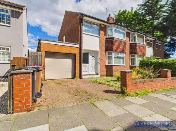 3 bed property, in The Avenue, £185,000