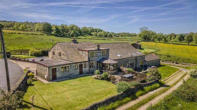 3 bed property, in Hobb Lane, £745,000