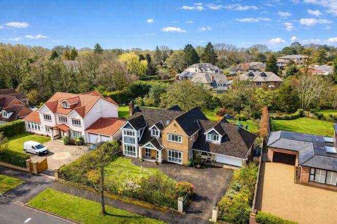 5 bed property, in Carrwood, £1,550,000