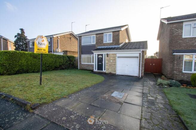 3 bed property, in Hindburn Close, £255,000