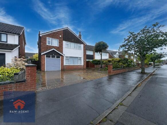 4 bed property, in Tarn Road, £425,000