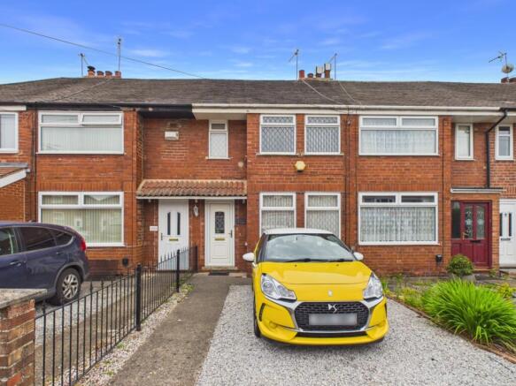 2 bed property, in Welwyn Park Avenue, £110,000