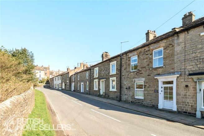 3 bed property, in Reeth, £260,000